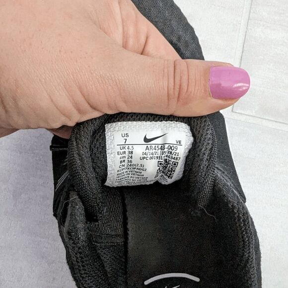 Nike Renew Sneakers In-Season TR 9 Wide Black AT1247-002 Black White 7 Running - Picture 3 of 8